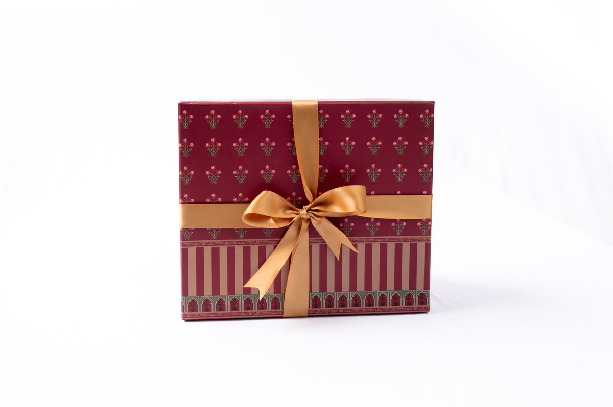 Amrit Martini Gift Set