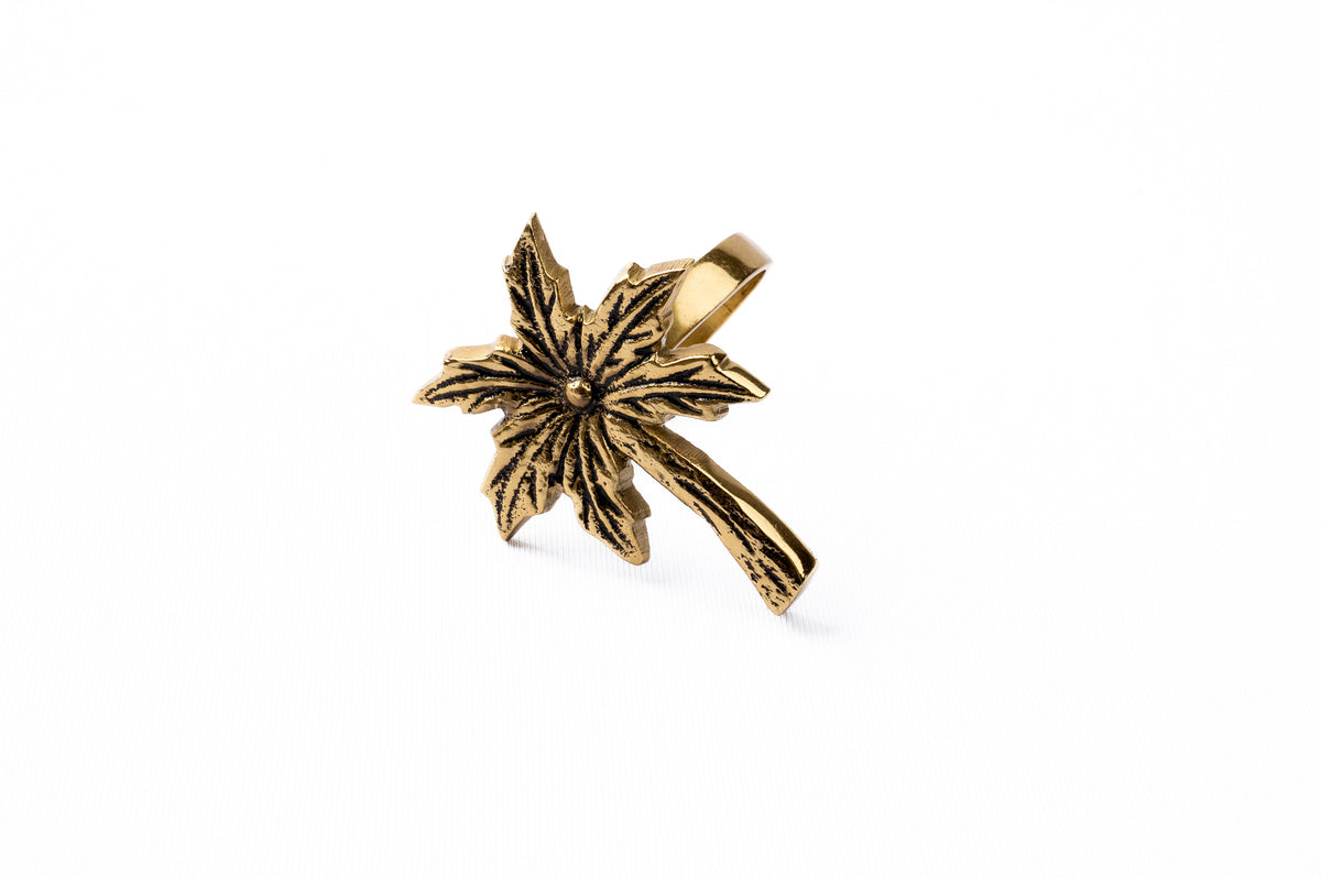Palm napkin rings